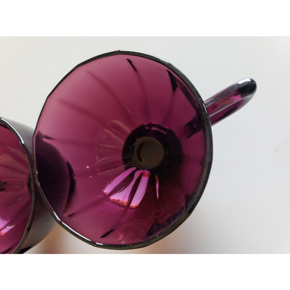 Set Of Four Vintage Purple Amethyst Tea Cups - Picture 7 of 7